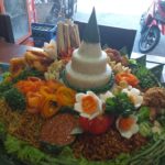 tumpeng-nasi-kuning-murah-acara-bali-04